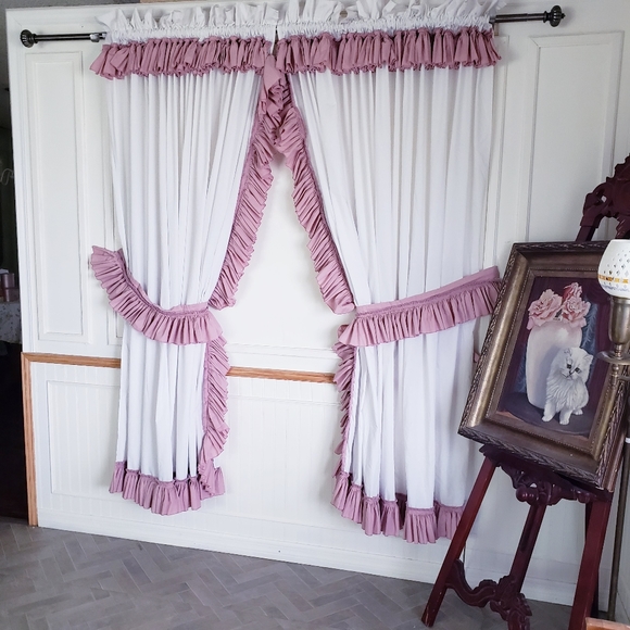 Vtg Priscilla Curtain Panels Pink White Ruffled 168W x 78L Wide Pocket Tie Backs - Picture 7 of 12
